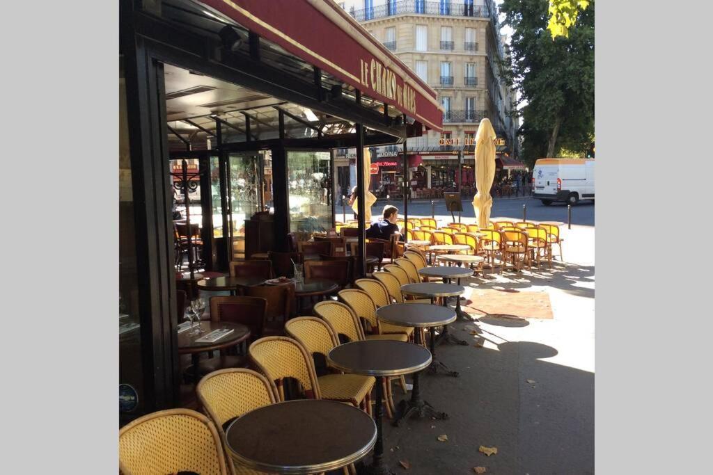 Apartment 27 Avenue De La Bourdonnais 75007 Chablis