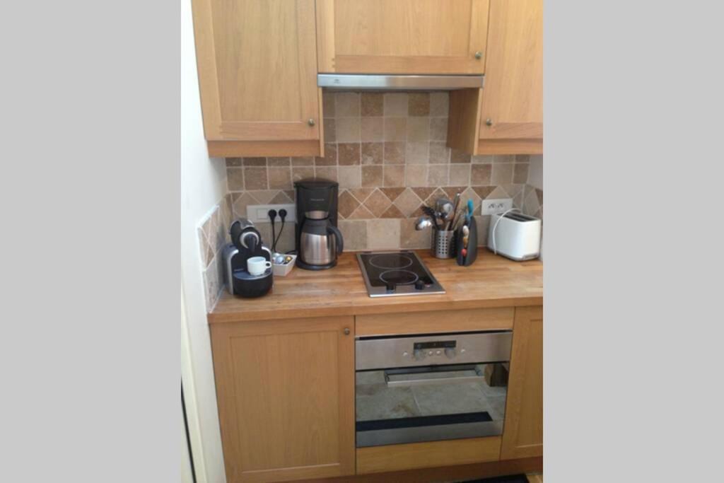 27 Avenue De La Bourdonnais 75007 Chablis Apartment *