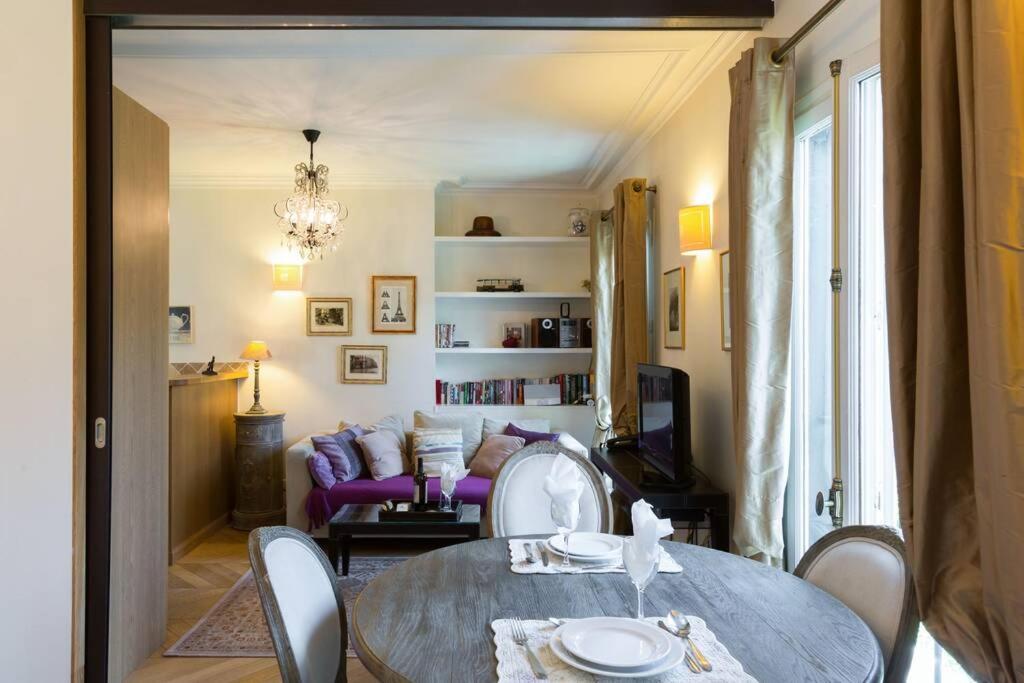 Apartment 27 Avenue De La Bourdonnais 75007 Chablis Paris