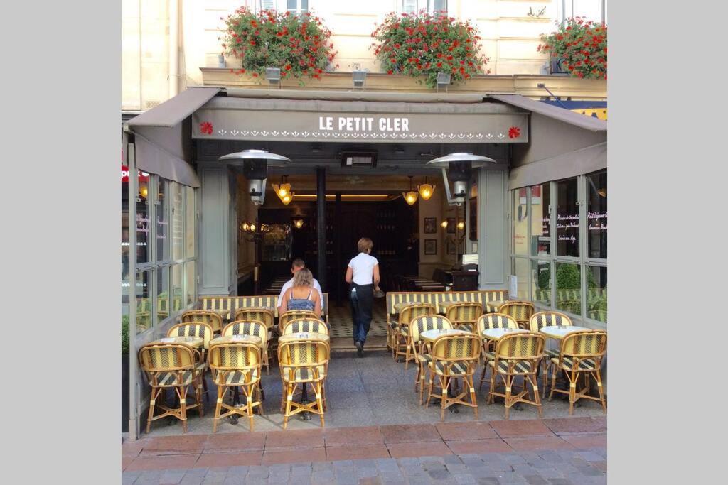 27 Avenue De La Bourdonnais 75007 Chablis