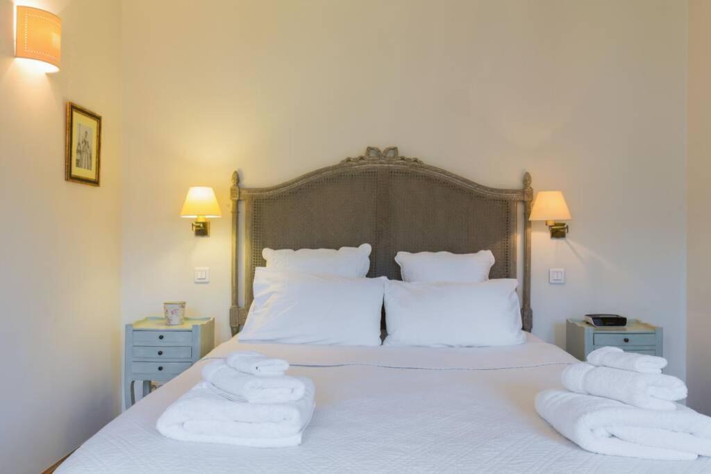 27 Avenue De La Bourdonnais 75007 Chablis * Paris