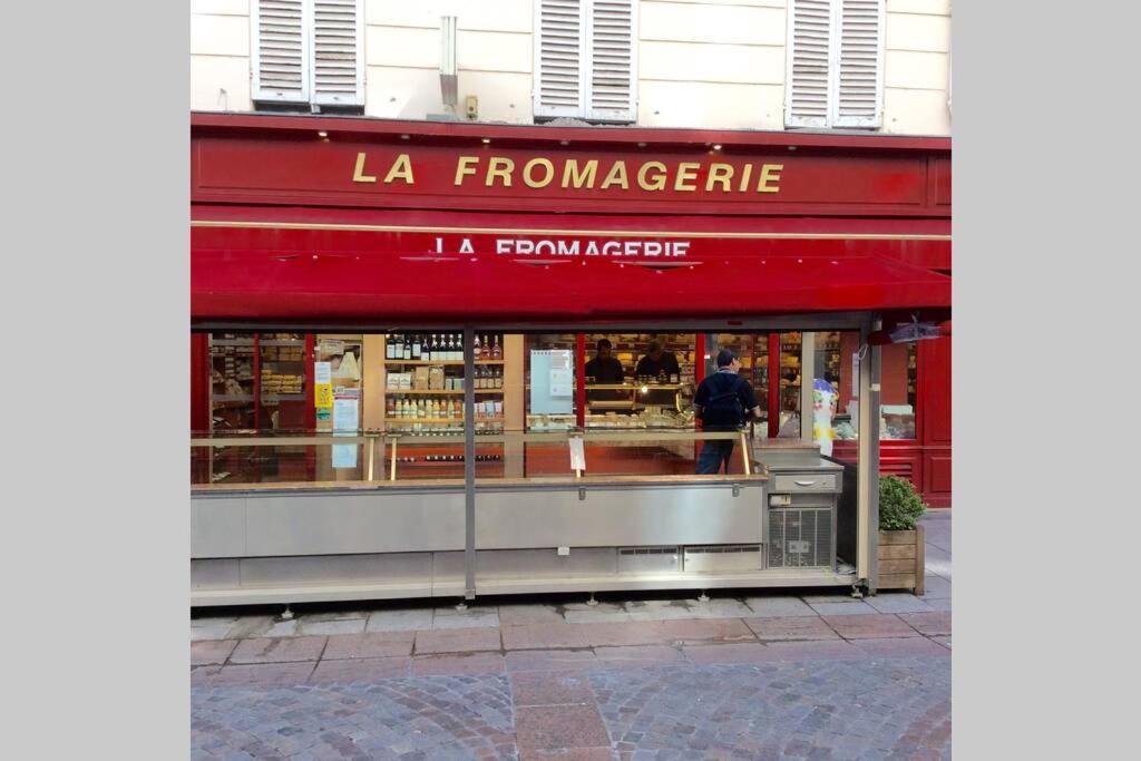 27 Avenue De La Bourdonnais 75007 Chablis Apartment Paris